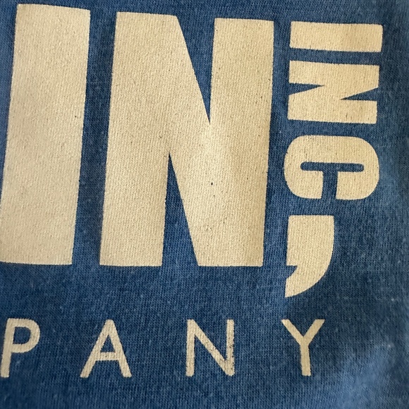 Dunder Mifflin Inc. Paper Co The Office T-shirt Size Medium Blue Light Blue - Picture 3 of 5